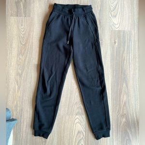 Lululemon Scuba Joggers Like New
